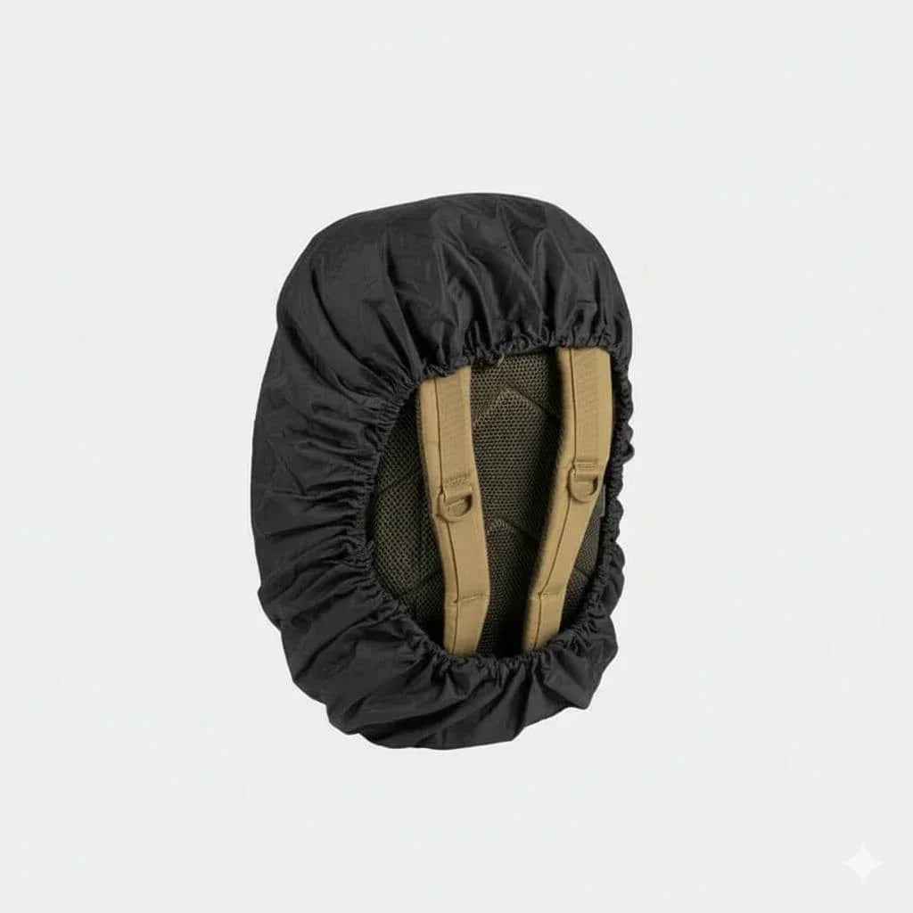 Funda para mochila MIL-TEC negra con malla interior y correas beige visibles
