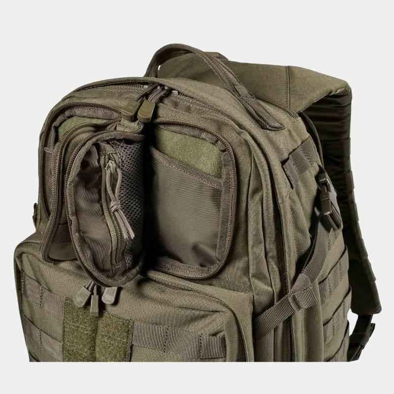 Mochila táctica verde caqui con bolsillos laterales y panel frontal tipo molle