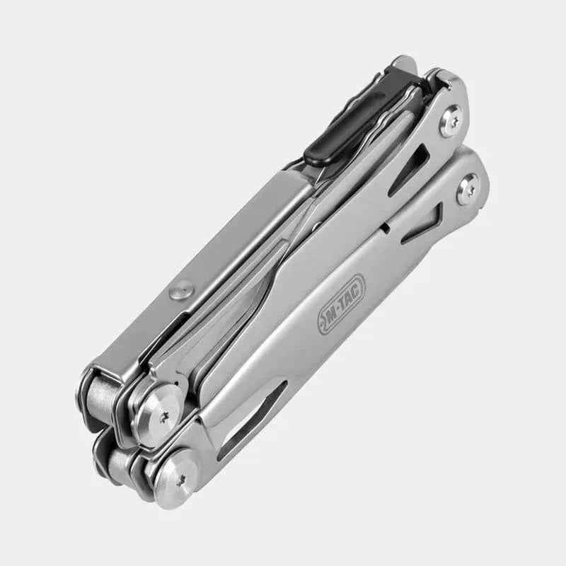 Multiherramienta M-Tac Type 7 abierta, con herramientas y tornillos visibles